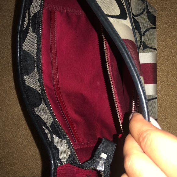 Coach purse - Picture 3 of 3